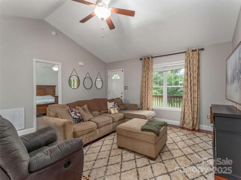 30 In God We Trust Drive, Asheville, NC 28806.  MLS# CAR4245747, YatesRealty ID 8342. 