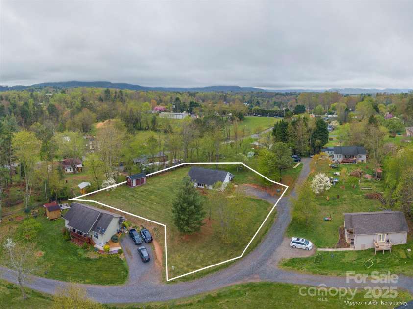 30 In God We Trust Drive, Asheville, NC 28806.  MLS# CAR4245747, YatesRealty ID 8342. 