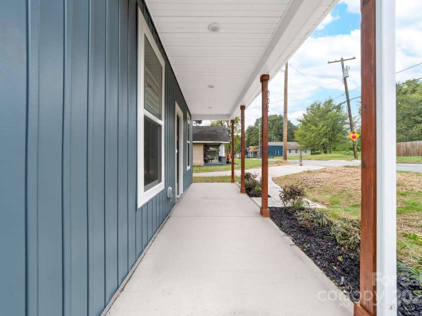603 Calvary Street, Shelby, NC 28150.  MLS# CAR4328305, YatesRealty ID 8342. 