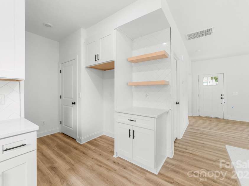 603 Calvary Street, Shelby, NC 28150.  MLS# CAR4328305, YatesRealty ID 8342. 