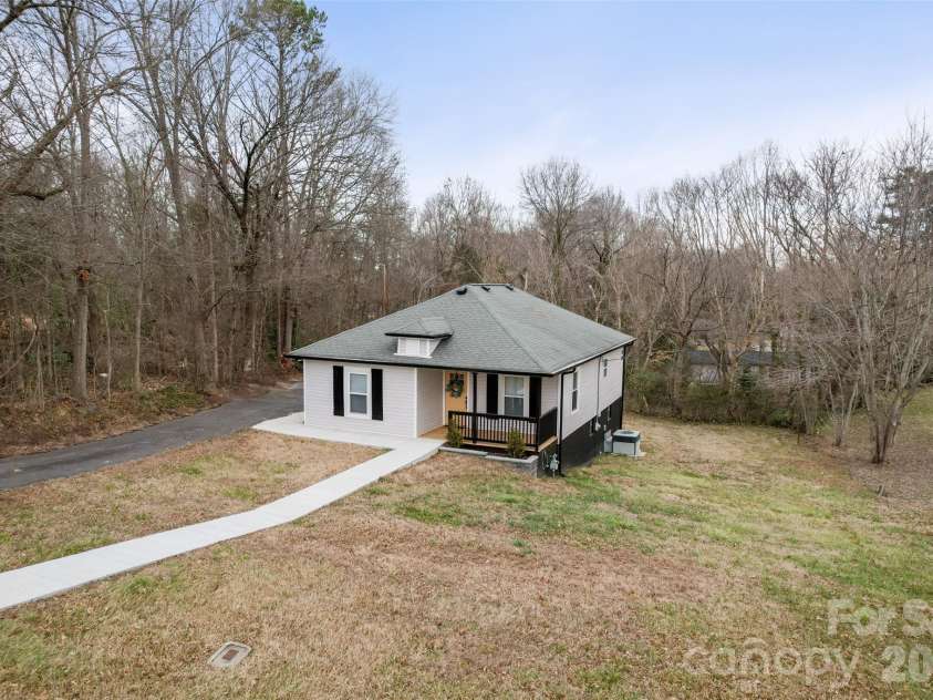 305 Henry Street, Belmont, NC 28012.  MLS# CAR4340496, YatesRealty ID 8343. Drone view