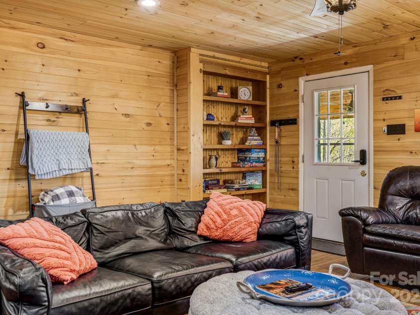 10 Winter Haven Lane, Black Mountain, NC 28711.  MLS# CAR4247075, YatesRealty ID 8345. 