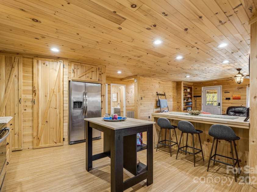 10 Winter Haven Lane, Black Mountain, NC 28711.  MLS# CAR4247075, YatesRealty ID 8345. 