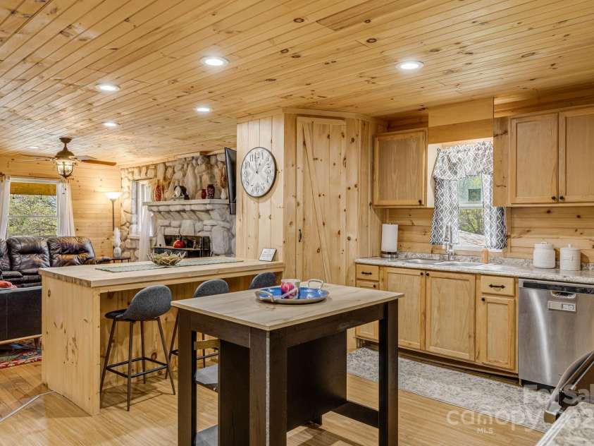 10 Winter Haven Lane, Black Mountain, NC 28711.  MLS# CAR4247075, YatesRealty ID 8345. 