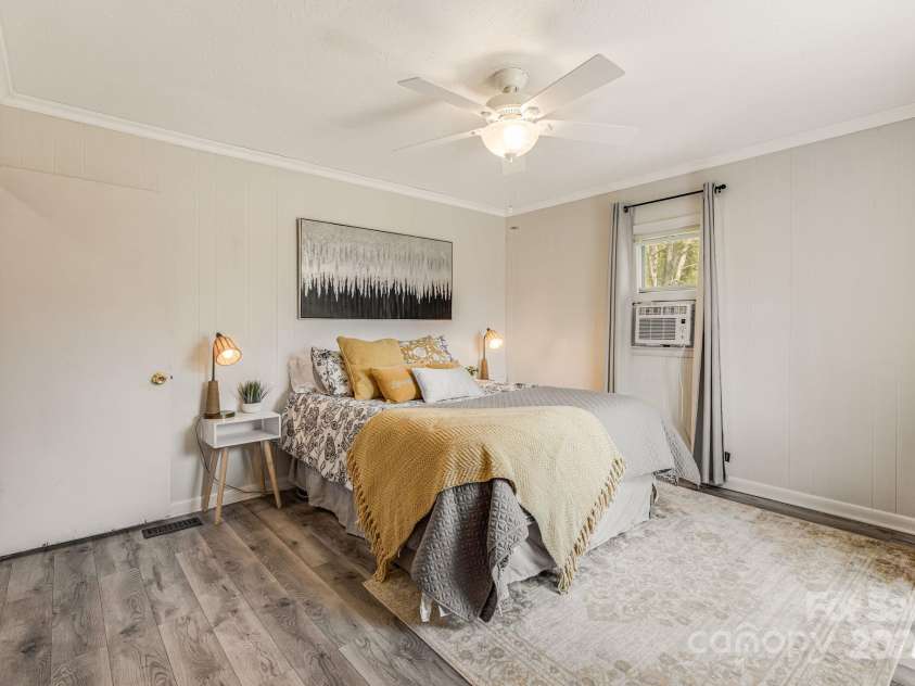 10 Winter Haven Lane, Black Mountain, NC 28711.  MLS# CAR4247075, YatesRealty ID 8345. 