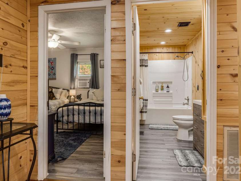 10 Winter Haven Lane, Black Mountain, NC 28711.  MLS# CAR4247075, YatesRealty ID 8345. 