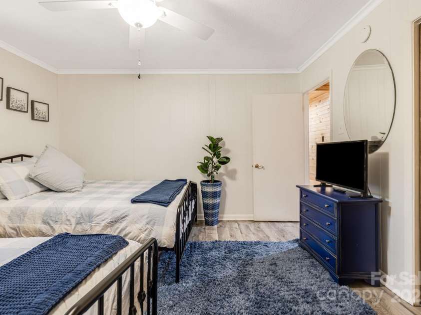 10 Winter Haven Lane, Black Mountain, NC 28711.  MLS# CAR4247075, YatesRealty ID 8345. 