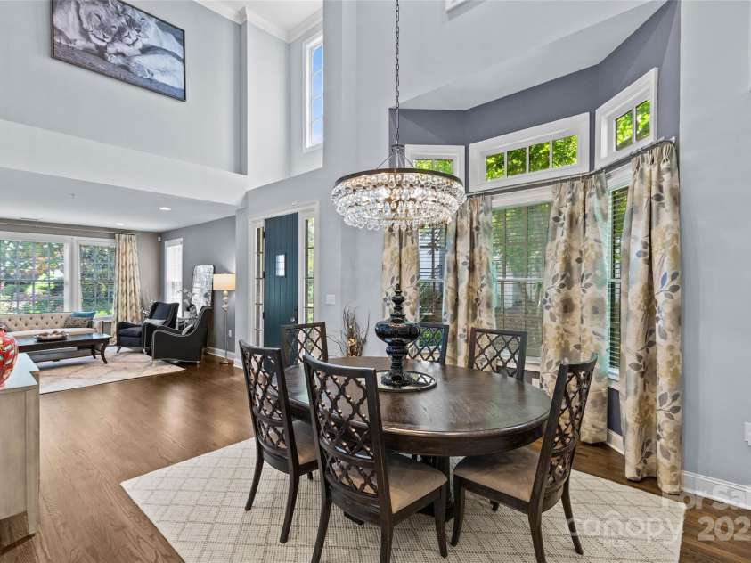 224 Wendover Heights Circle, Charlotte, NC 28211.  MLS# CAR4306607, YatesRealty ID 8345. 