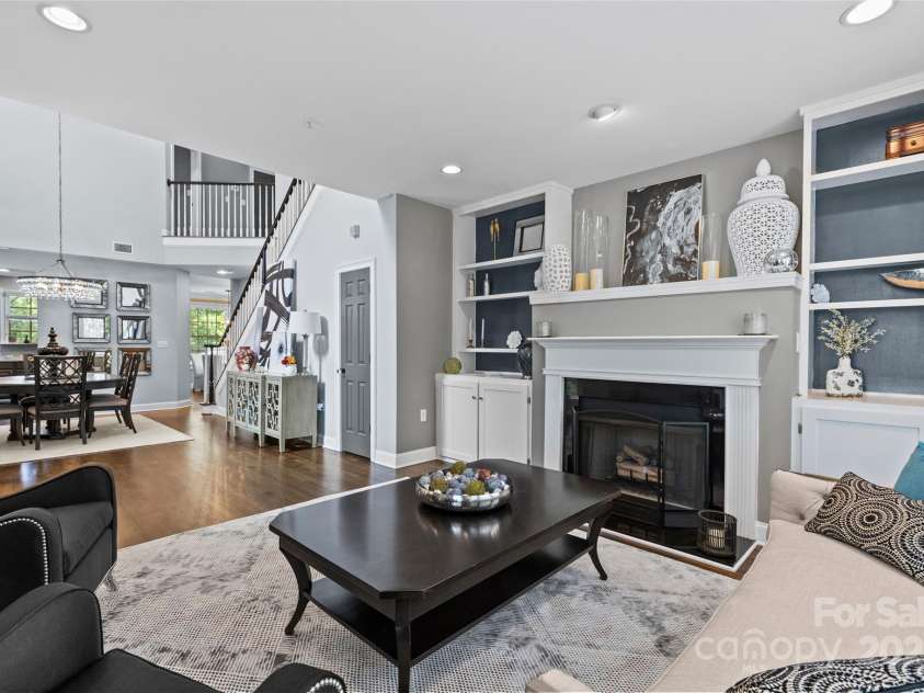 224 Wendover Heights Circle, Charlotte, NC 28211.  MLS# CAR4306607, YatesRealty ID 8345. 