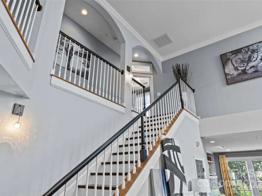 224 Wendover Heights Circle, Charlotte, NC 28211.  MLS# CAR4306607, YatesRealty ID 8345. 