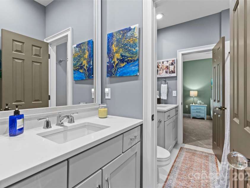 224 Wendover Heights Circle, Charlotte, NC 28211.  MLS# CAR4306607, YatesRealty ID 8345. 