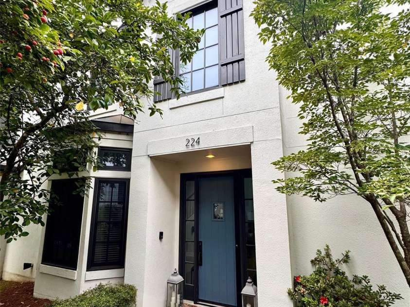 224 Wendover Heights Circle, Charlotte, NC 28211.  MLS# CAR4306607, YatesRealty ID 8345. 