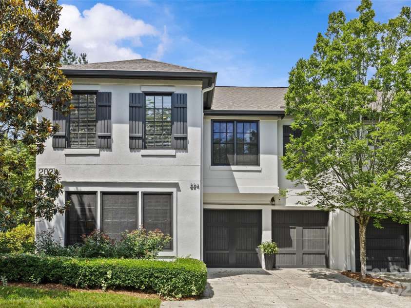 224 Wendover Heights Circle, Charlotte, NC 28211.  MLS# CAR4306607, YatesRealty ID 8345. 