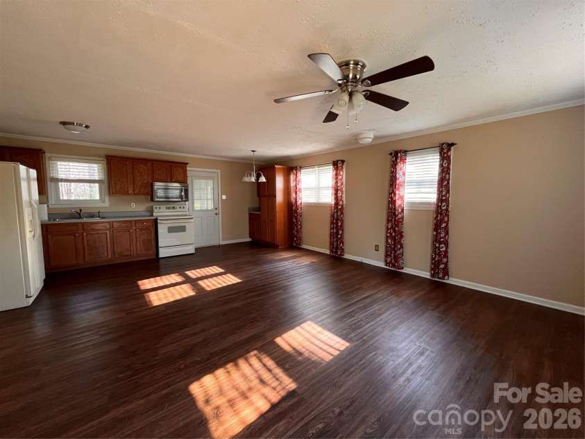 2446 Crowders Creek Road, Gastonia, NC 28052.  MLS# CAR4361872, YatesRealty ID 8346. 
