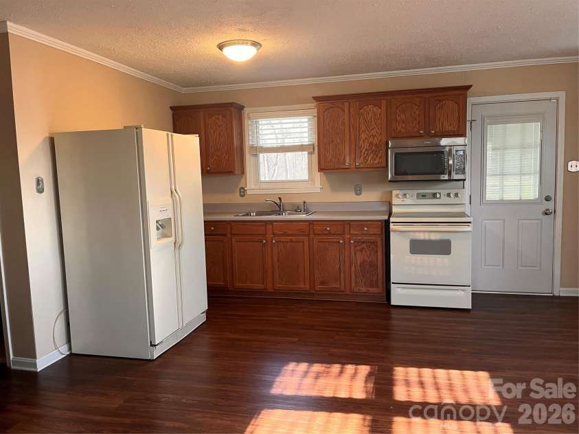 2446 Crowders Creek Road, Gastonia, NC 28052.  MLS# CAR4361872, YatesRealty ID 8346. 