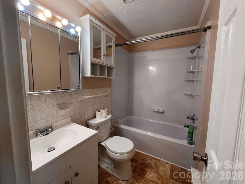 2446 Crowders Creek Road, Gastonia, NC 28052.  MLS# CAR4361872, YatesRealty ID 8346. 