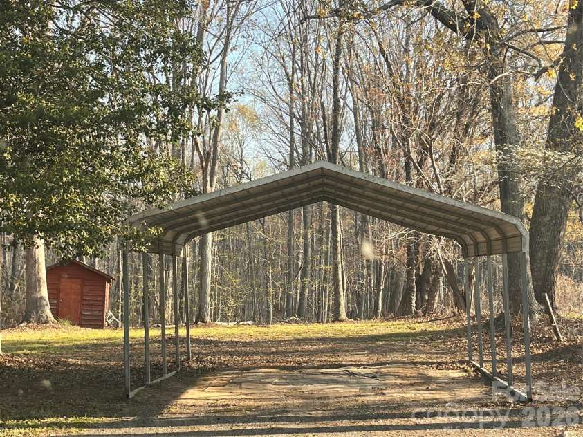 2446 Crowders Creek Road, Gastonia, NC 28052.  MLS# CAR4361872, YatesRealty ID 8346. 
