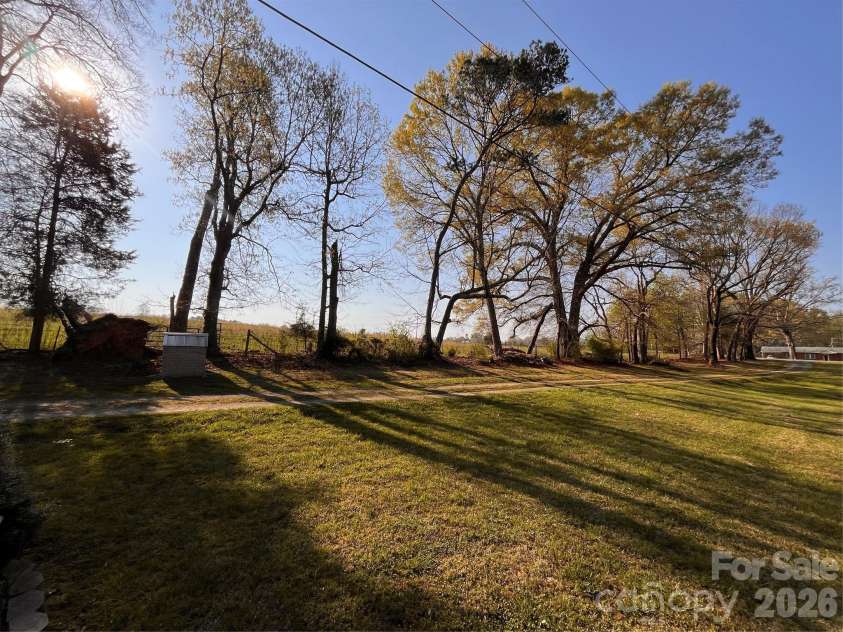 2446 Crowders Creek Road, Gastonia, NC 28052.  MLS# CAR4361872, YatesRealty ID 8346. 