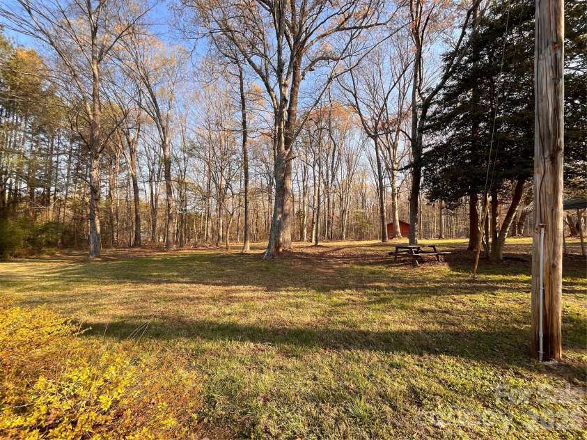 2446 Crowders Creek Road, Gastonia, NC 28052.  MLS# CAR4361872, YatesRealty ID 8346. 