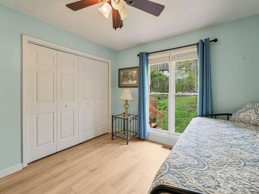 417 Royal Pines Drive, Arden, NC 28704.  MLS# CAR4247214, YatesRealty ID 8347. 