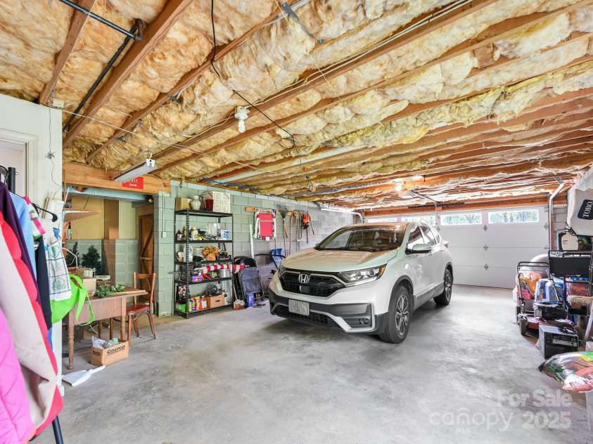 417 Royal Pines Drive, Arden, NC 28704.  MLS# CAR4247214, YatesRealty ID 8347. Garage