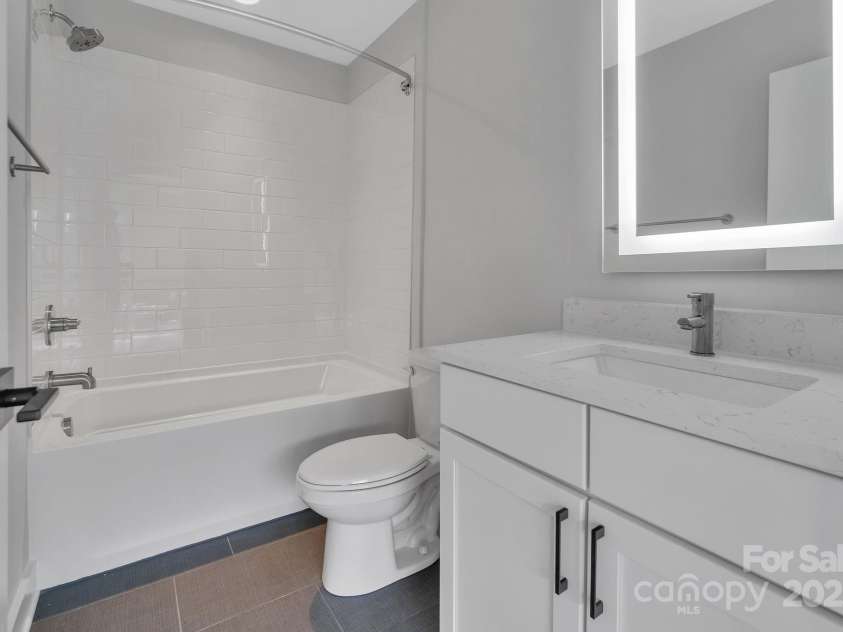 1933 Trade Street, Charlotte, NC 28216.  MLS# CAR4270347, YatesRealty ID 8349. 