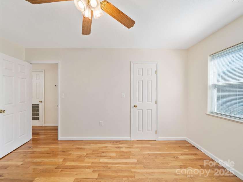 427 Johnson Cemetery Road, Bakersville, NC 28705.  MLS# CAR4239752, YatesRealty ID 835. 