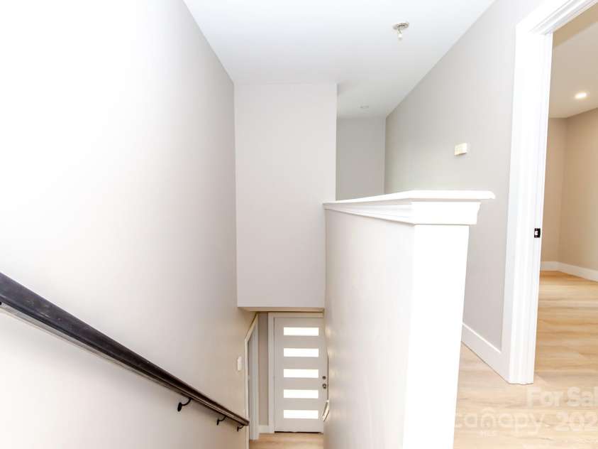 411 Cemetery Street, Charlotte, NC 28216.  MLS# CAR4240606, YatesRealty ID 8350. 