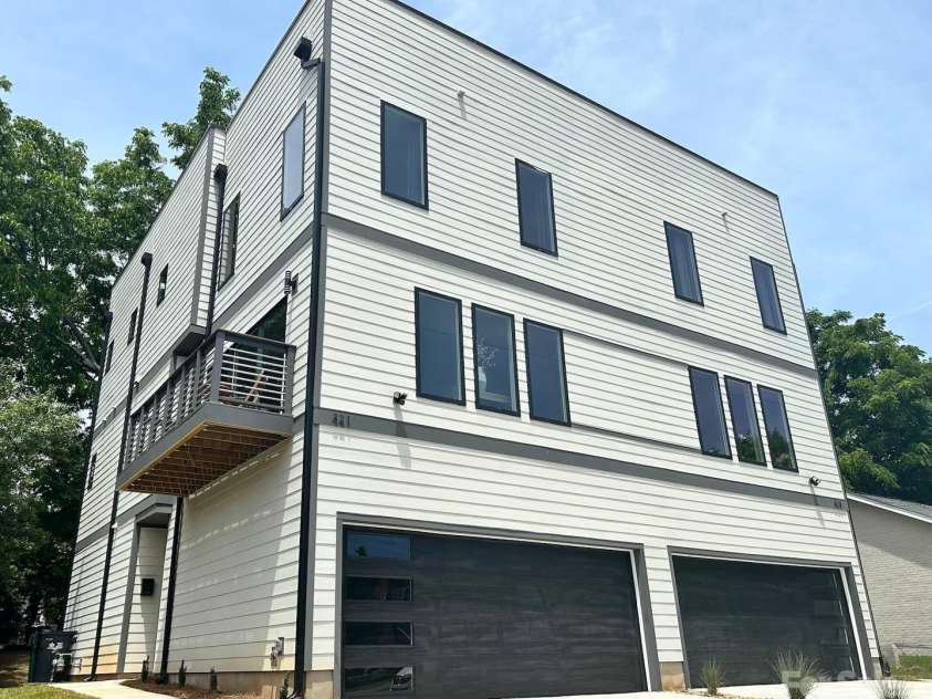 321/323 Cemetery Street, Charlotte, NC 28216.  MLS# CAR4240603, YatesRealty ID 8351. 