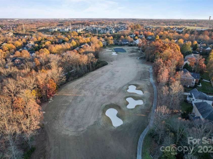 428 Vintage Hill Lane, Huntersville, NC 28078.  MLS# CAR4202236, YatesRealty ID 8353. 18 HOLE GOLF CLUB