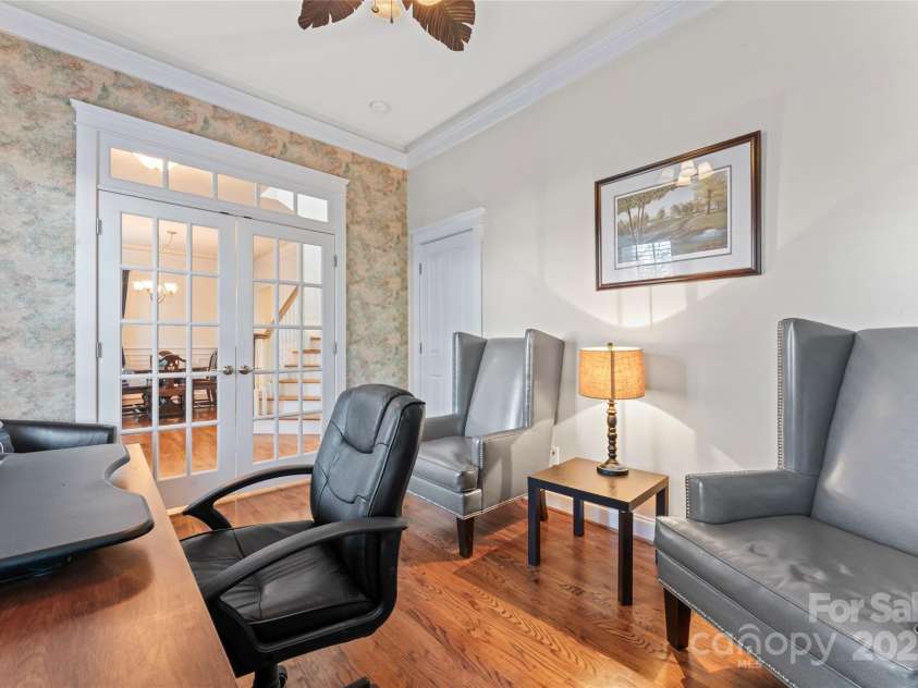 428 Vintage Hill Lane, Huntersville, NC 28078.  MLS# CAR4202236, YatesRealty ID 8353. MAIN FLOOR BEDROOM/OFFICE