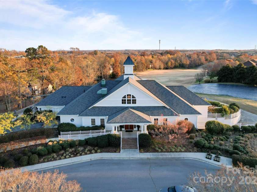 428 Vintage Hill Lane, Huntersville, NC 28078.  MLS# CAR4202236, YatesRealty ID 8353. SKYBROOK GOLF CLUB AND SKYTOP GRILL