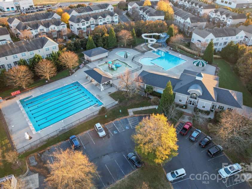 428 Vintage Hill Lane, Huntersville, NC 28078.  MLS# CAR4202236, YatesRealty ID 8353. SWIM AND RAQUET CLUB POOL