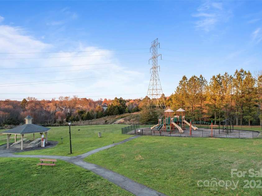 428 Vintage Hill Lane, Huntersville, NC 28078.  MLS# CAR4202236, YatesRealty ID 8353. WALLACE POND PLAYGROUND