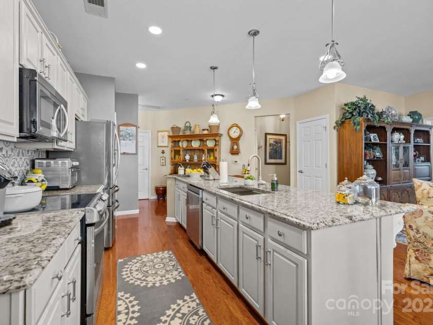 14869 Santa Lucia Drive, Charlotte, NC 28277.  MLS# CAR4245017, YatesRealty ID 8354. 14869 Santa Lucia