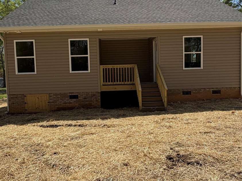 657 Still Street, Chester, SC 29706.  MLS# CAR4364429, YatesRealty ID 8354. 