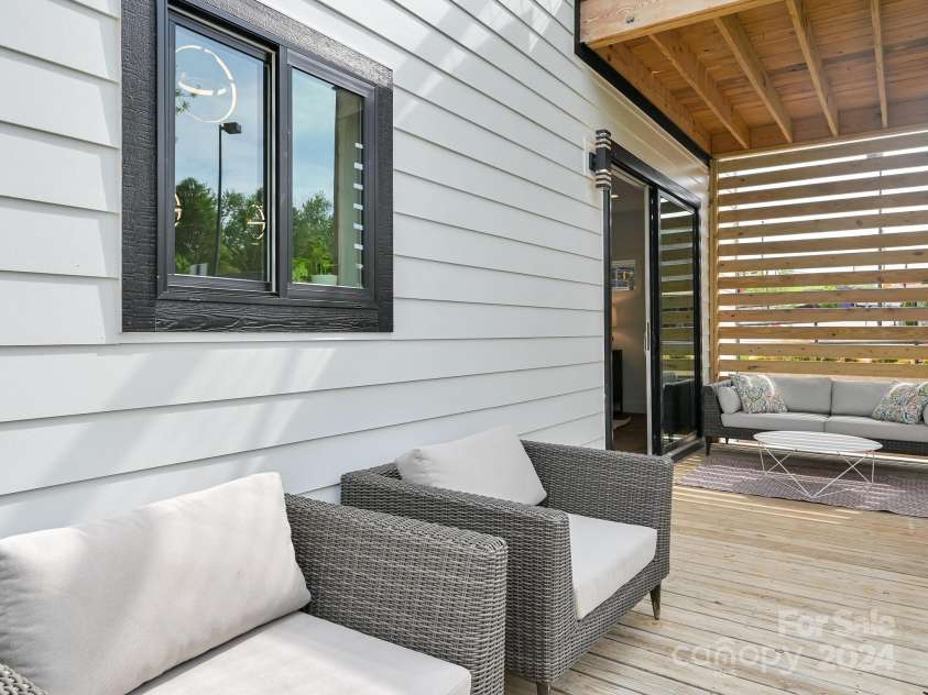 18 Sand Hill Road, Asheville, NC 28806.  MLS# CAR4125014, YatesRealty ID 8355. 