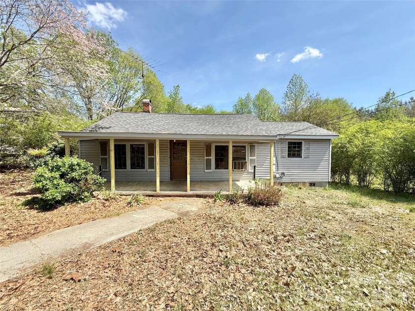 87 Flat Rock Street, Wadesboro, NC 28170.  MLS# CAR4364462, YatesRealty ID 8355. 