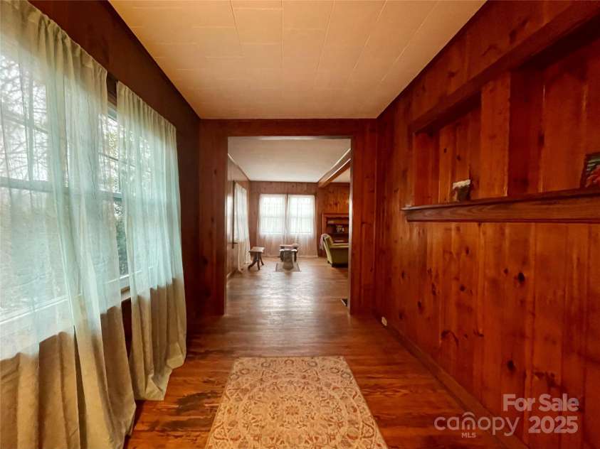 12 Washington Avenue, Asheville, NC 28804.  MLS# CAR4222823, YatesRealty ID 8357. 