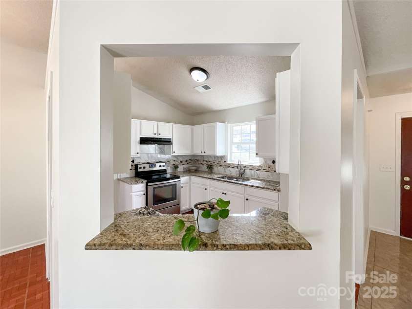 5610 Stone Bluff Court, Charlotte, NC 28214.  MLS# CAR4225495, YatesRealty ID 8358. 