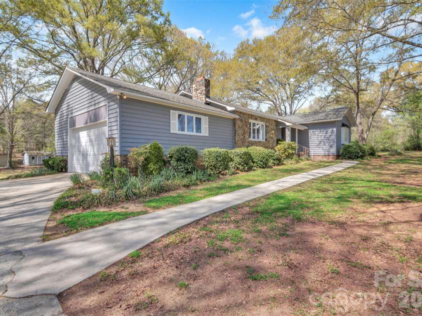 1471 Monroe Highway, Lancaster, SC 29720.  MLS# CAR4363072, YatesRealty ID 8359. 
