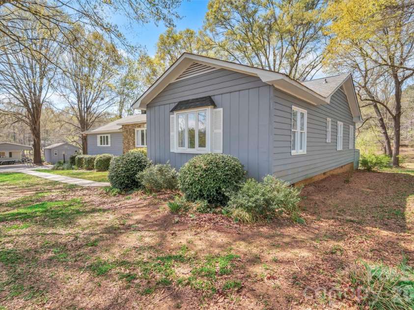 1471 Monroe Highway, Lancaster, SC 29720.  MLS# CAR4363072, YatesRealty ID 8359. 