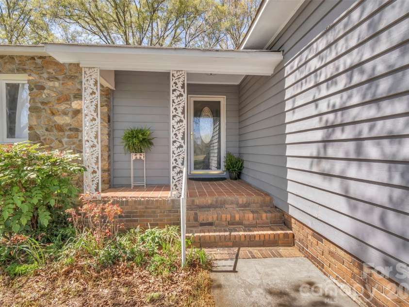 1471 Monroe Highway, Lancaster, SC 29720.  MLS# CAR4363072, YatesRealty ID 8359. 