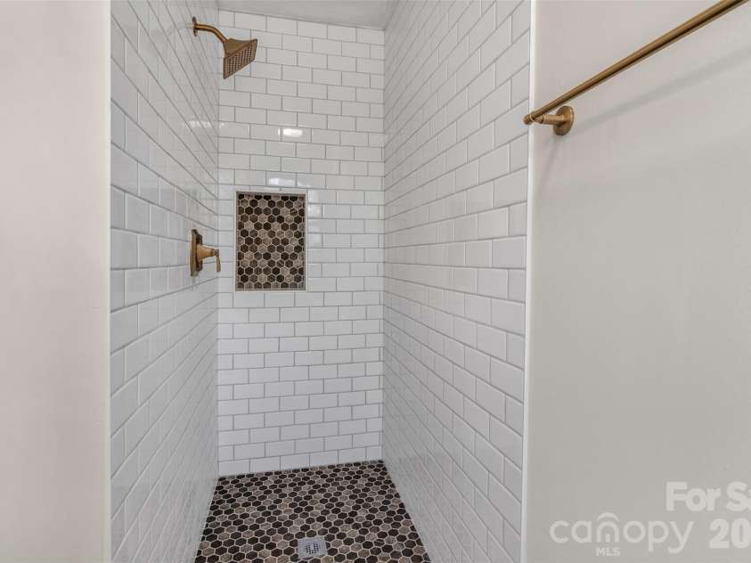 1471 Monroe Highway, Lancaster, SC 29720.  MLS# CAR4363072, YatesRealty ID 8359. 