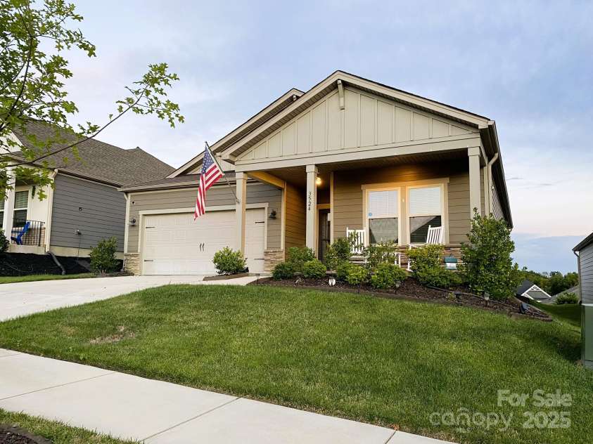 3524 Tully Avenue, Kannapolis, NC 28081.  MLS# CAR4174863, YatesRealty ID 8359. 