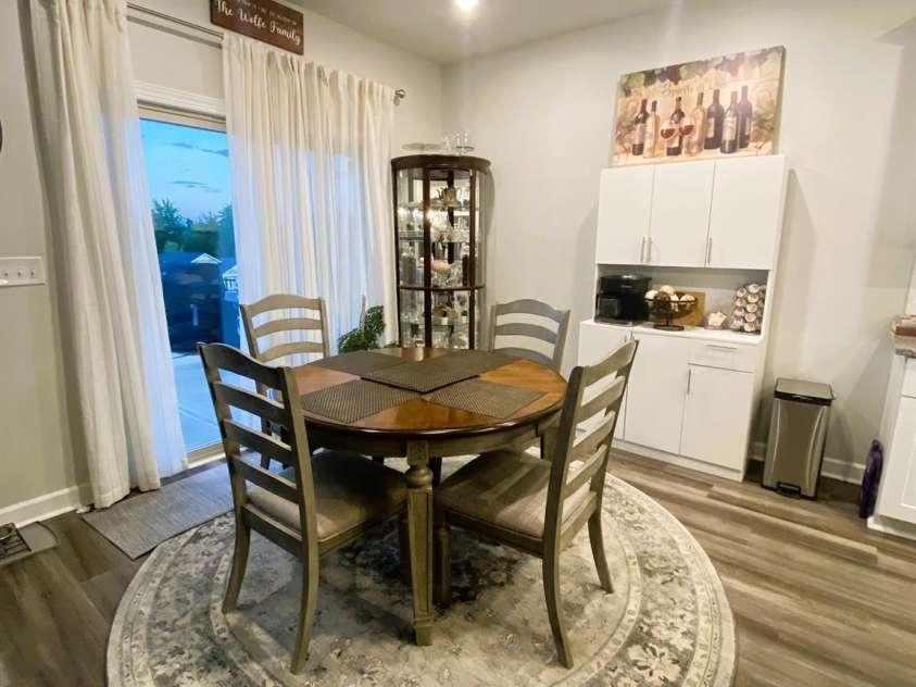 3524 Tully Avenue, Kannapolis, NC 28081.  MLS# CAR4174863, YatesRealty ID 8359. Dining area