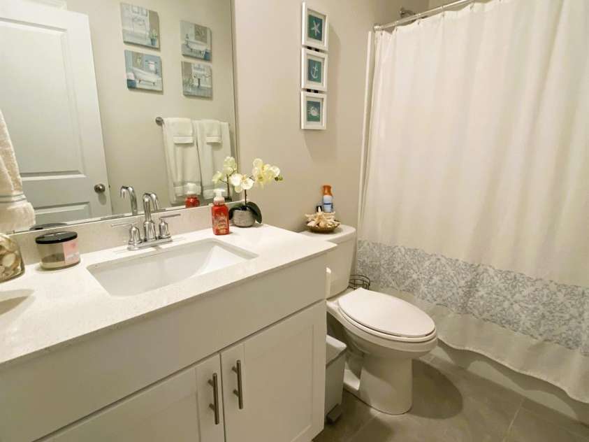 3524 Tully Avenue, Kannapolis, NC 28081.  MLS# CAR4174863, YatesRealty ID 8359. Full bathroom