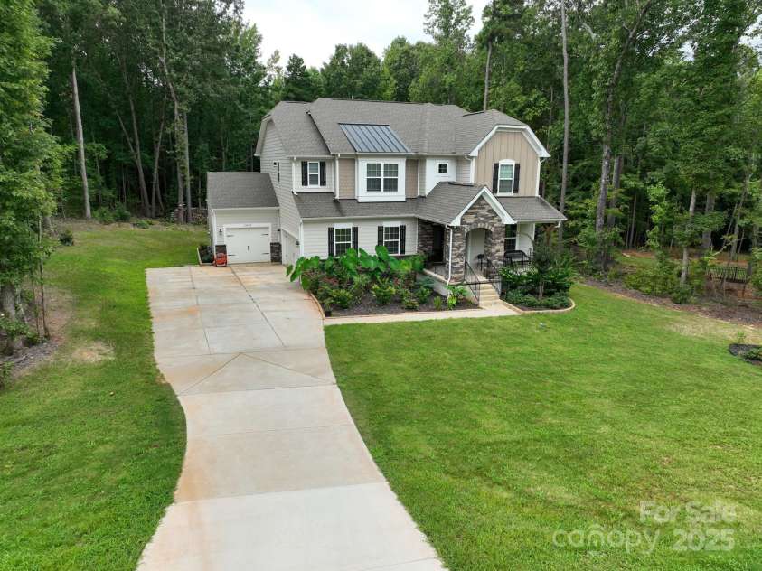 12009 Wild Ginger Lane, Charlotte, NC 28227.  MLS# CAR4293416, YatesRealty ID 836. 