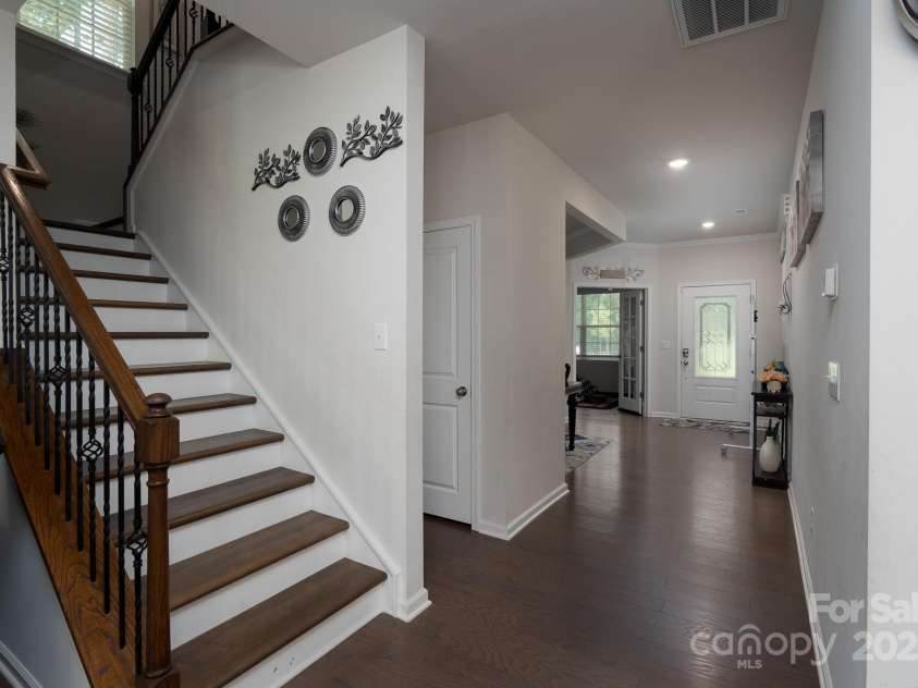 12009 Wild Ginger Lane, Charlotte, NC 28227.  MLS# CAR4293416, YatesRealty ID 836. 