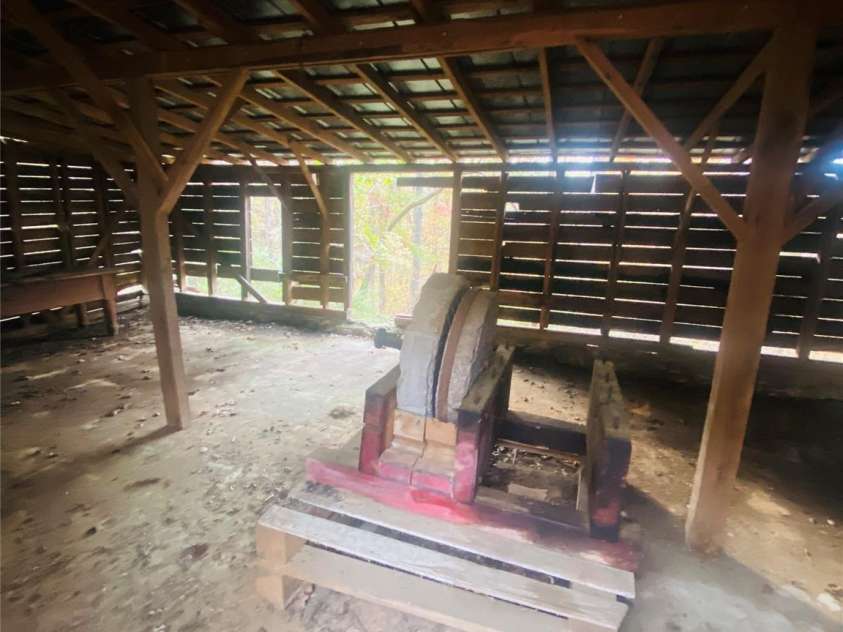 2818 Rockford Road, Shelby, NC 28152.  MLS# CAR4200590, YatesRealty ID 836. 